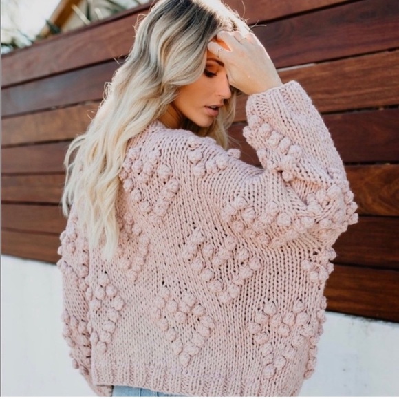 Cozy Pink Knit heart Sweater - Picture 1 of 9
